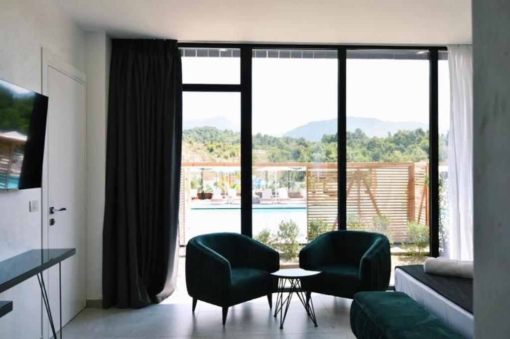 Equos Resort Hotel Tiranë Luaran gambar